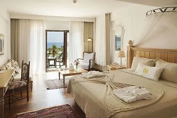 Kairaba Alacati & Hotel 2*